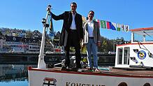 Die Flotte der Schifffahrtsgesellschaft URh bleibt vorerst an der Landestelle. Der Verwaltungsratspräsident Sönke Bandixen (links) und ...