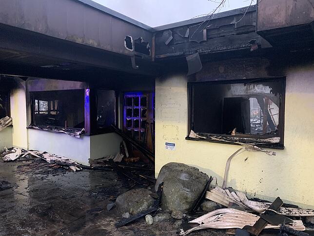 Bild 1: Mit Videos: Millionenschaden bei Brand im Kindergarten Seeboden