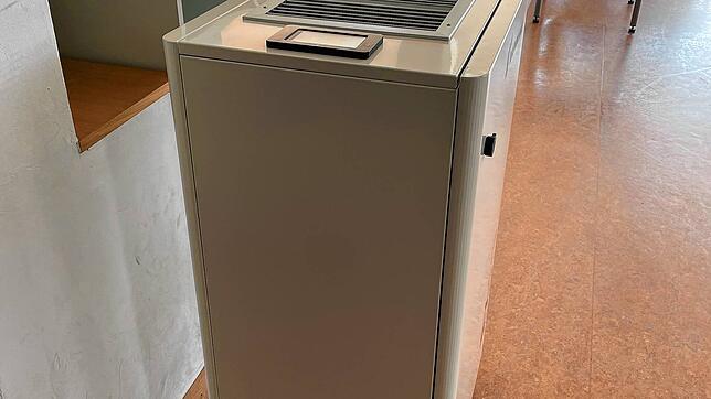 In 14 Einrichtungen in Donaueschingen sollen jetzt solche mobilen Lüftungsgeräte kommen, wie sie schon im Fürstenberg Gymnasium im ...