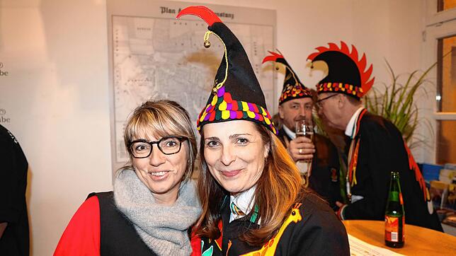 Bild 3: Bunt und laut! Hunderte Narren aus nah und fern feiern in Konstanz eine Fasnachts-Party