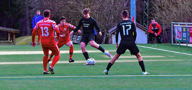 Bild 4: SG FC Wehr/Brennet siegt 5:3 beim FC Schlüchttal &ndash; und wir haben Bilder!