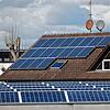 Photovoltaikanlagen auf Dächern in Radolfzell: Unter anderem der Beschluss zur Photovoltaik-Pflicht auf Neubauten kam beim Audit durch ...