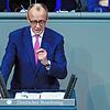Sein Gesetzesentwurf fand im Bundestag keine Mehrheit: Friedrich Merz (CDU) muss eine Niederlage eingestehen.