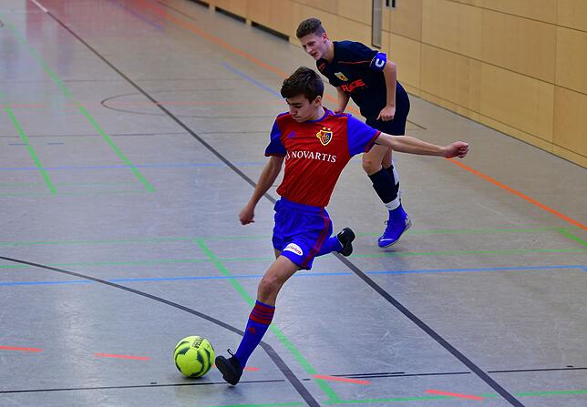Bild 4: U15-Nachwuchs des FC Basel schenkt dem Gastgeber alle Neune ein
