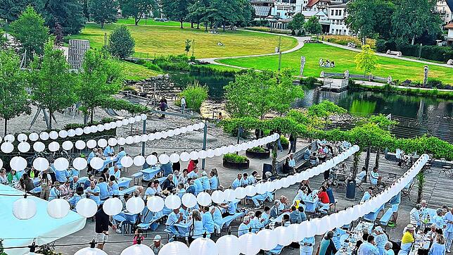 Der Schonacher Kurpark erstrahlt am Samstag, 20. Juli, bei der „Weißen Nacht am See“ in einem besonderen Lichtermeer, versprechen die ...