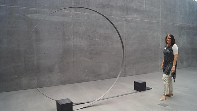 Von Michael Danners Werk "Laufender Kreis, bewegt“ aus dem Jahr 2015 wird sich Jeanette Ohnmacht beim nächsten Ausstellungswechsel ...