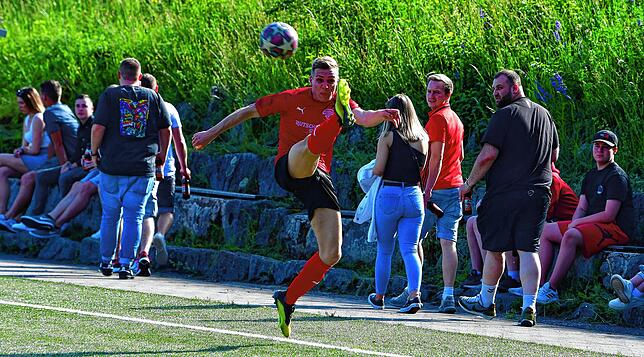 Bild 25: FC RW Weilheim setzt sich mit 5:2 gegen den FC Hochrhein durch &ndash; und wir haben Bilder!