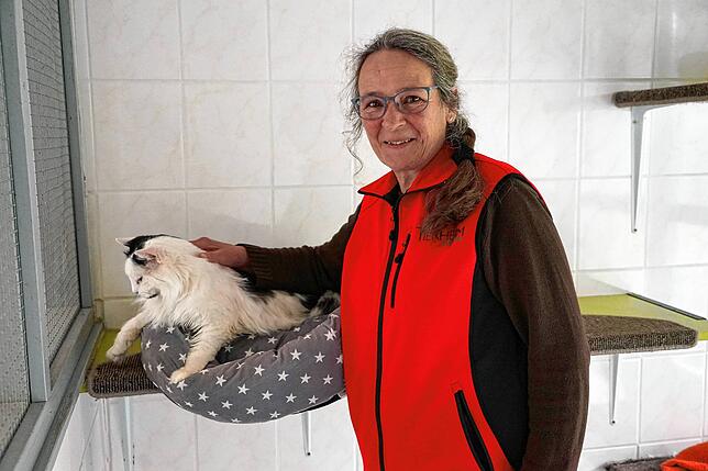Anja Fuchs leitet das Tierheim Steinatal in Detzeln.