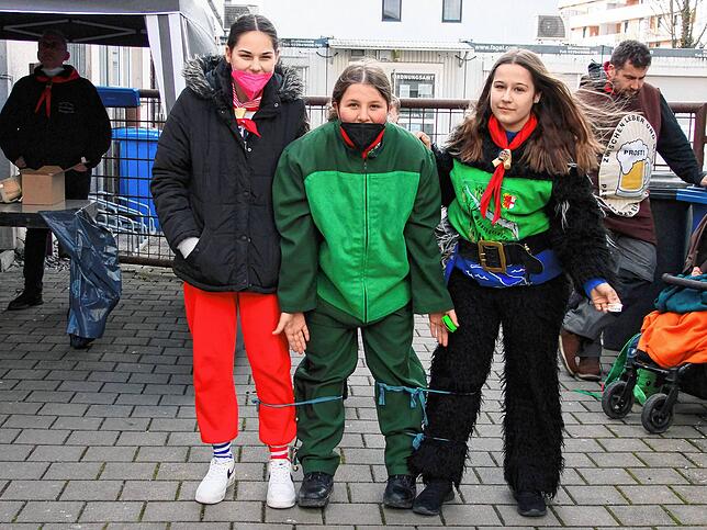 Bild 2: Buntes Treiben beim Mini-Kinderball der Froschenzunft