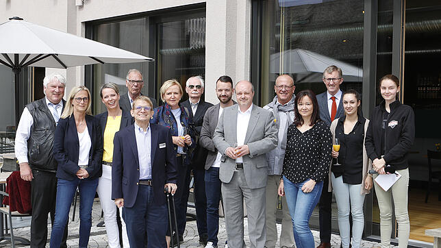 Vorfreude auf die Europameisterschaft: Der Auftakt findet allerdings im Hotel Federwerk in St. Georgen statt.