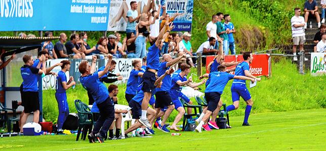 Bild 11: Die besten Bilder vom Pokal-Derby zwischen dem FC Radolfzell und dem 1. FC Rielsingen-Arlen
