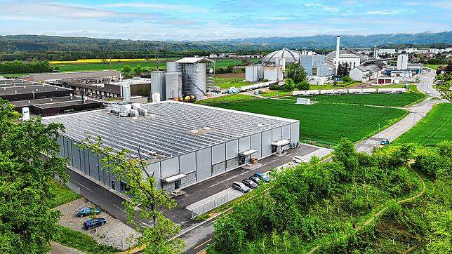 Die Halle in Rheinfelden/Schweiz, in der die SwissShrimp AG untergebracht ist, gehört den Schweizer Salinen. Bild: SwissShrimp