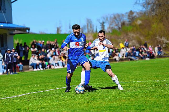Bild 14: Unsere Bildergalerie vom 2:2 im Spitzenspiel zwischen der SG Stühlingen/Weizen und dem FC Erzingen