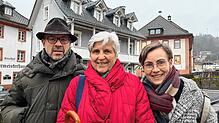 Roman Kalka, die Vorsitzende Christina Haberstig und Andrea Rudolf sind für den Kino- und Kulturverein aktiv. Bild: Lina Boegel