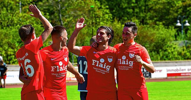 Bild 1: FC Tiengen 08 gewinnt das Derby gegen den VfB Waldshut mit 7:1 &ndash; und wir haben Bilder!