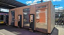 Die Sanitäranlage neben dem Bahnhofsgebäude in Singen ist laut Nutzern ständig schmutzig und defekt.
