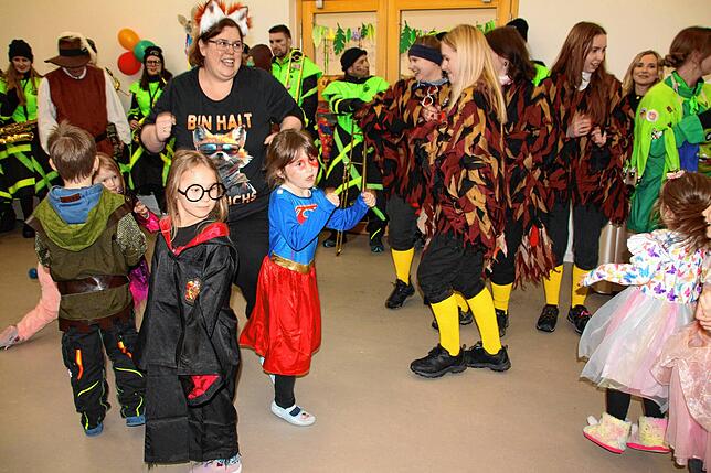 Bild 15: Fasnacht in Wald: Die schönsten Bilder vom Schmotzigen Dunnschdig