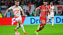 Konrad Laimer (RB Leipzig, links) und Vincenzo Grifo (SC Freiburg).
