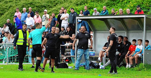 Bild 37: Die Südsterne feiern! Unsere große Bildergalerie vom Relegationsspiel zwischen Singen und Laufenburg