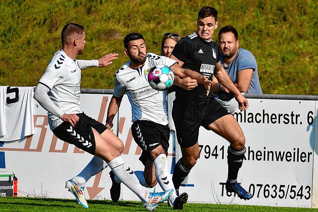 Bild 42: FSV Rheinfelden gewinnt Landesliga-Derby beim VfR Bad Bellingen mit 2:1 &ndash; und wir haben die Bilder!