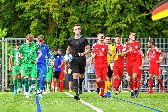 Bild 2: SV Herten besiegt den FC Schlüchttal mit 5:1 – und wir haben Bilder!