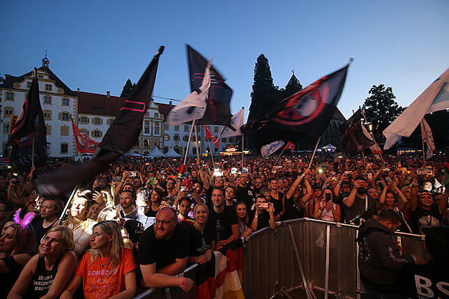 Bild 18: Bilder: Thirty Seconds to Mars rocken den Salemer Schlosspark