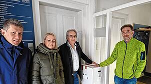 Vertreter der Bürgerinitiative „So-it!“ im März 2024 bei der Überreichung von 3452 schriftlichen Einwänden (von links): Volker Sauter, ...
