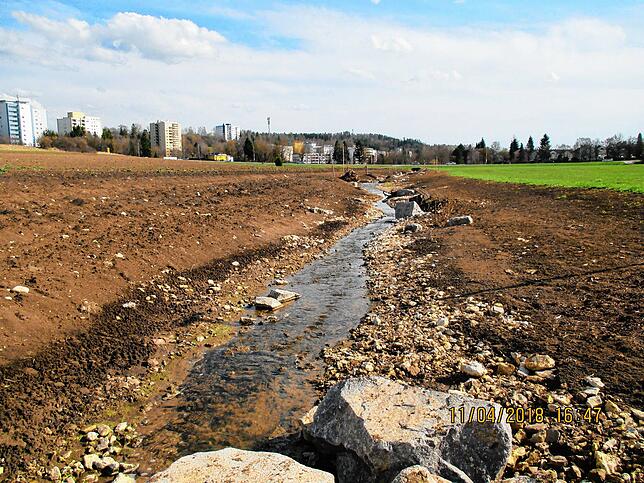 Ein kleiner Bachlauf wie hier der Steppach kann in der Folge von Starkregen rasch gefährlich werden. Schwemmt Hochwasser dann noch ...
