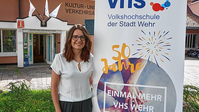 Kreativ: Während der Pandemie suchte VHS-Leiterin Carina Wanowski mit ihrem Team nach neuen Wegen, Kurse anzubieten und das soziale Netz ...