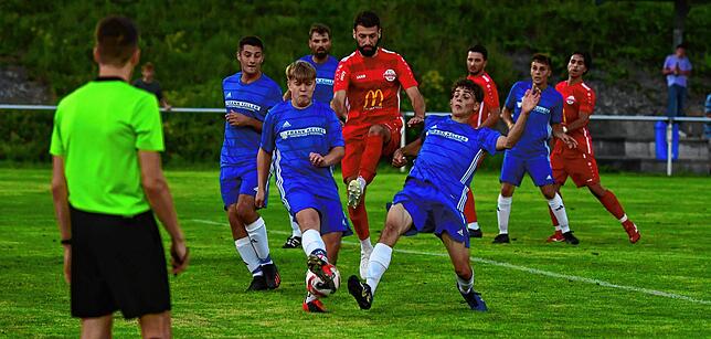 Bild 35: FC Wallbach setzt sich mit 2:0 beim SV Karsau durch &ndash; und wir haben Bilder!