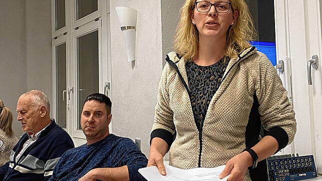 Foto: Wolfgang GretherSabine Weniger informierte im Ortschaftsrat Gersbach über die Situation des Dorfladens.
