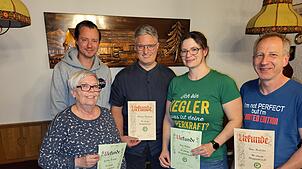 Ehrungen beim Kegelsportclub (KSC) Wehr-Öflingen (von links): Claudia Traichel, Timo Waclawczyk, Michael Thomann, Anja Möller und Uwe ...