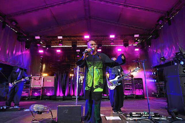 Bild 11: Skunk Anansie rockt Markdorf: 2500 Fans feiern furiosen Open-Air-Auftakt – die besten Bilder!