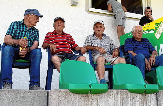 Bild 33: Die besten Bilder vom Duell zwischen dem TSV Aach-Linz und dem FC Hilzingen
