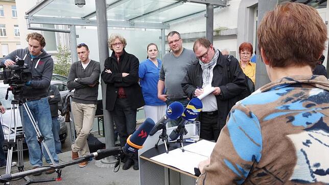 November 2013: Bei einer Pressekonferenz stellt der Betriebsrat am Herzzentrum seine Sicht der Dinge dar. Die Beschäftigten fürchten ...