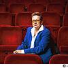 Verlängert um drei Jahre und bleibt bis Sommer 2028 in Konstanz: Karin Becker, Intendantin des städtischen Theaters.