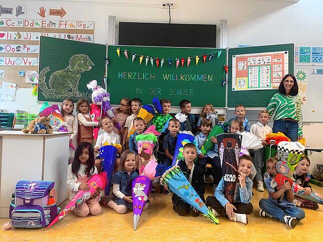 20 Kinder wurden in die erste Klasse der Grundschule Dogern eingeschult. Klassenlehrerin ist Inge Spitznagel.