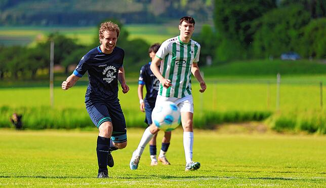 Bild 2: Unsere große Bildergalerie vom Spiel der SG Riedöschingen/Hondingen gegen die DJK Villingen