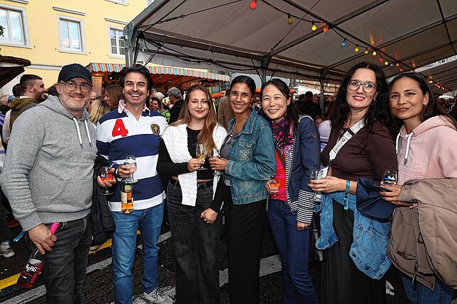 Bild 7: So stimmungsvoll war der Auftakt beim Konstanzer Weinfest 2025 – mit Bildern vom Fest