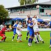 Der FC Radolfzell (blaue Trikots) und der ESV Südstern Singen trafen in der vergangenen Wochenende im Pokal aufeinander, beim 1. ...