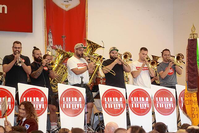 Bild 36: 100 Jahre Musikverein Zoznegg: Bilder vom Jubiläumsumzug