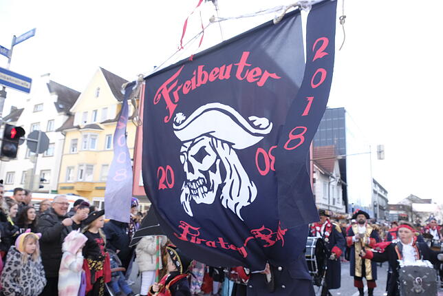 Bild 11: Bilder vom großen Fasnet Samschdig-Umzug der Poppele-Zunft (1)