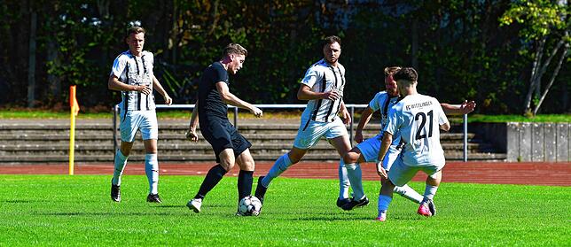 Bild 4: FC Wittlingen siegt 2:0 bei der SG FC Wehr/Brennet &ndash; und wir haben Bilder!