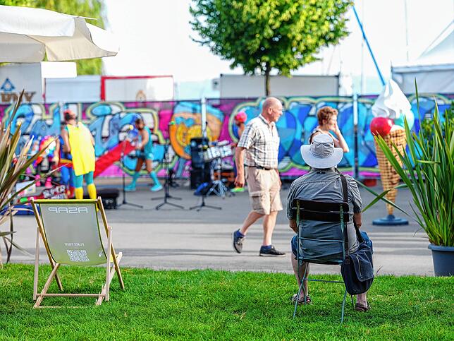 Bild 4: Kulturufer in Friedrichshafen: Buntes Treiben am Tag (Teil 2)