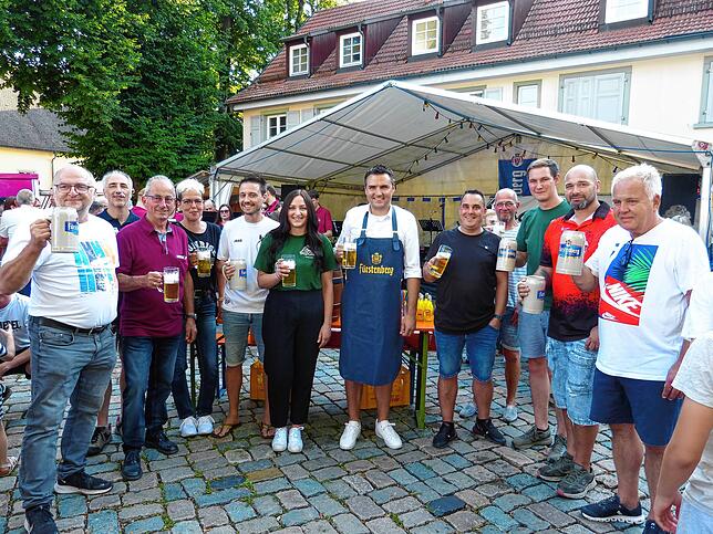 Bild 2: Lindenfest wieder einmal ein voller Erfolg
