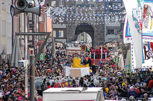 Bild 33: Bilder vom großen Kinderumzug von oben – Teil 3