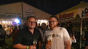 Bild : Gut gelaunte Gäste bei der Vrenelis-Wies´n Gaudi des TV Jestetten