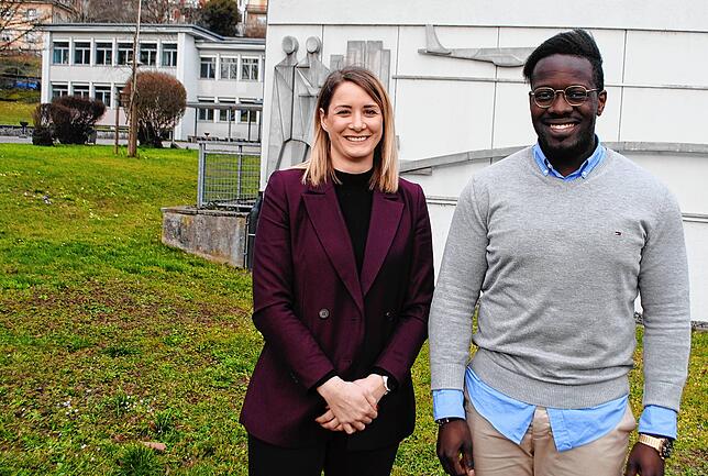 Madeleine Winkler (32) aus Tiengen und Miguel Pindis (26) aus Lauchringen sind zwei von derzeit elf BWL-Studenten, die parallel zu ihrem ...