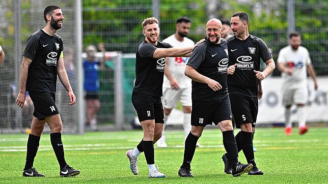 Bild 8: TuS Stetten setzt sich mit 5:1 gegen FC Erzingen durch – und wir haben Bilder!