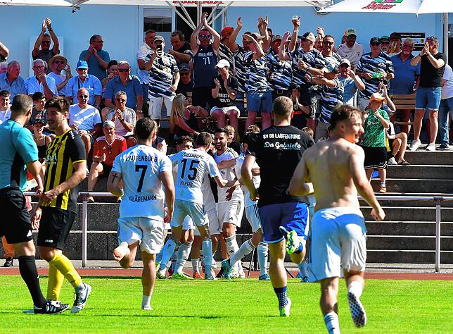 Bild 19: SV 08 Laufenburg steigt nach 2:1 gegen 1. SV Mörsch in die Verbandsliga auf – wir haben Fotos! (I)